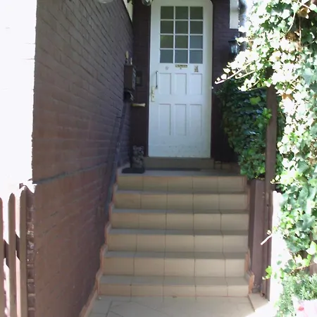 Schönes Doppelbettzimmer Im Untergeschoss Inkl Parkplatz Nach Verfügbarkeit * Essen