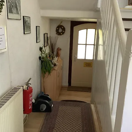 Schoenes Doppelbettzimmer Im Untergeschoss Inkl Parkplatz Nach Verfuegbarkeit Essen